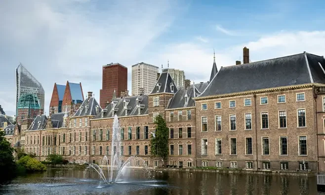 Dutch Government halts public sector cloud migrations to US providers